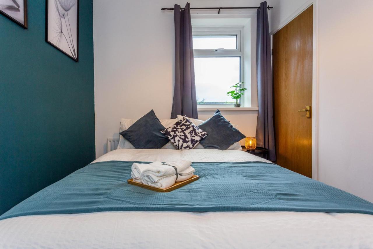 Апартаменты New Large 2 Bed Entire Near With Free Parking Ньюкасл-апон-Тайн